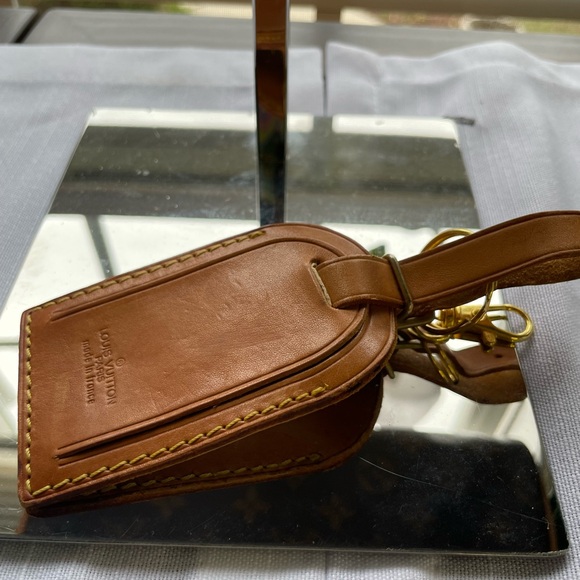 Louis Vuitton Luggage Tag - Picture 4 of 9